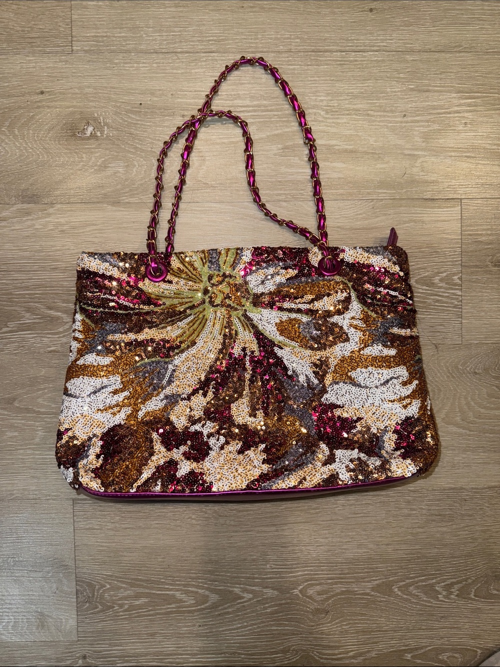 Sequin Floral-Pattern Shoulder Bag in Pink and Gold